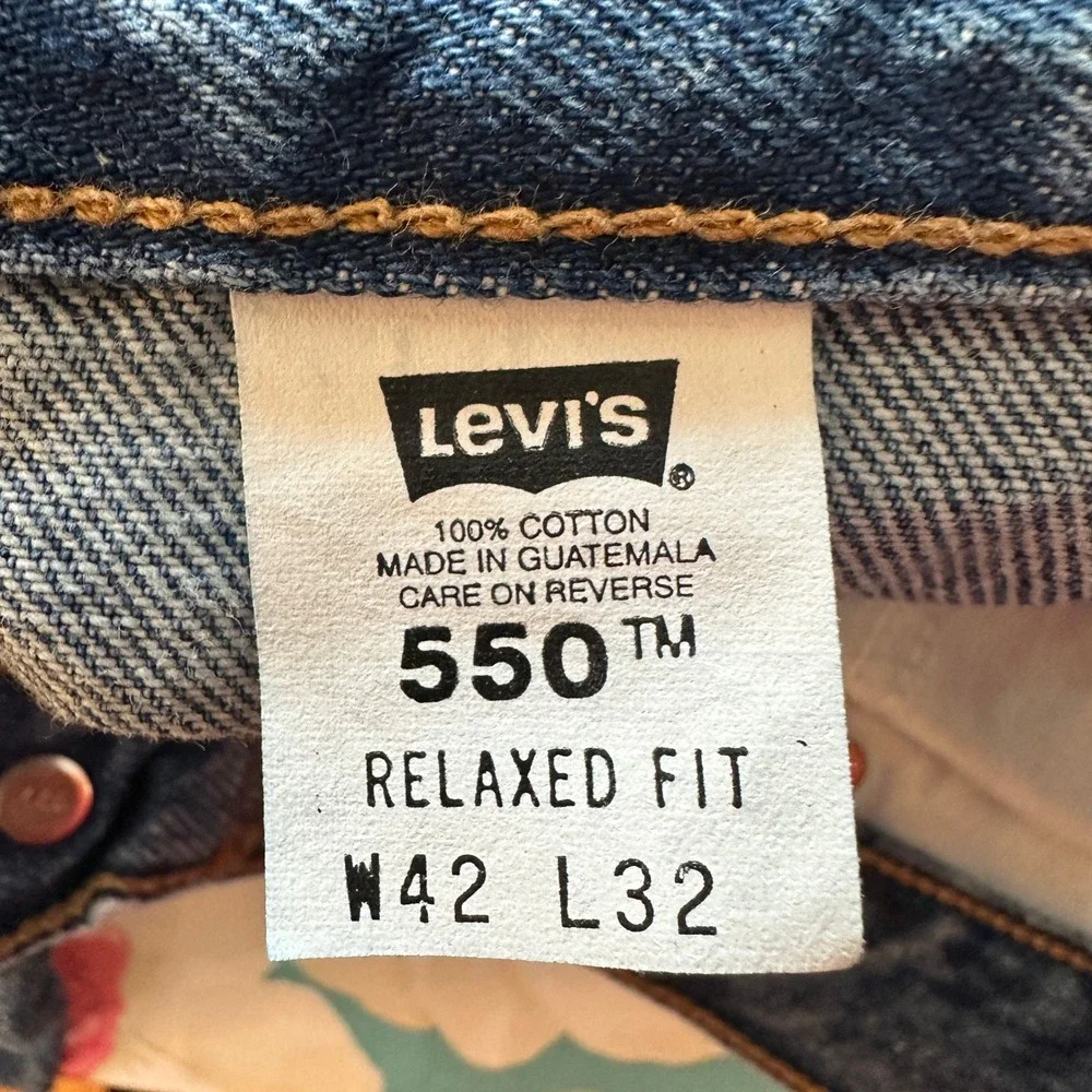 NWT Levi's 550 Jeans Mens 42x32 Blue Relaxed Fit Medium Wash Denim Red Tab